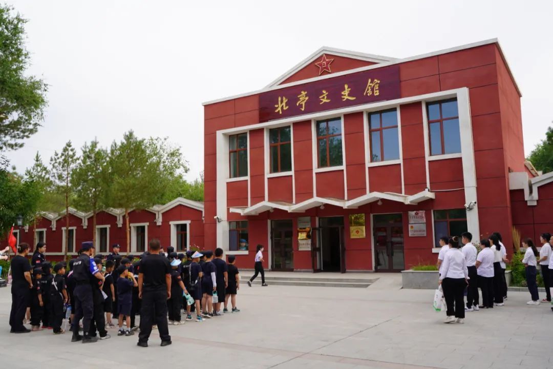 2023年11月鷹米講解為新疆北亭文史館提供自助導覽設備M7型。